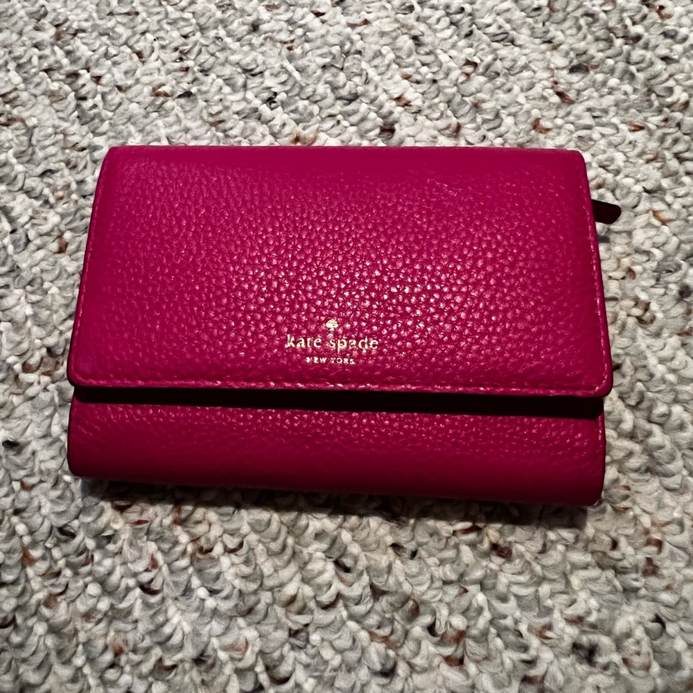 Kate Spade trifold wallet.